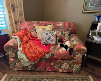 Upholstered love seat with two matching cushions, wonderful throw and lap quilt