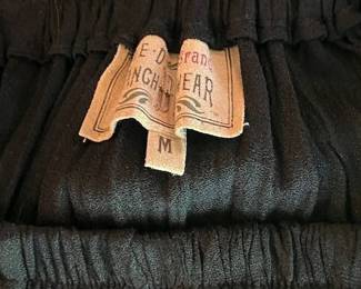 Label on the skirt