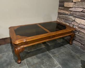 This is a coffee table that comes with two matching end tables. Sold as a set. 
