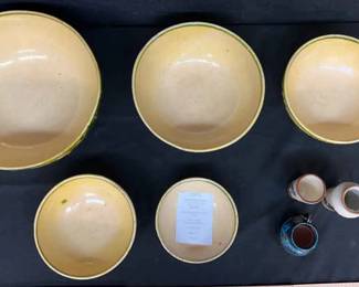 Lot Of 8 Pottery Pieces 