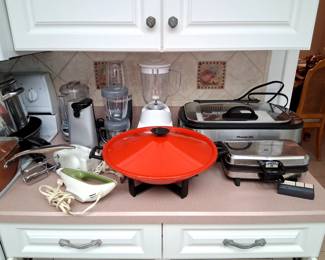 Many electric kitchen items