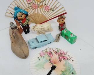 Assorted Vintage Collectibles & Trinkets