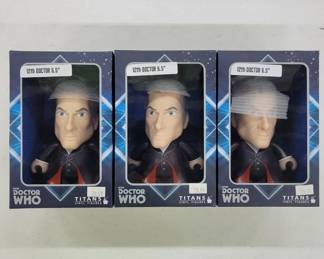 Dr. Who Titans Vinyl Figures
