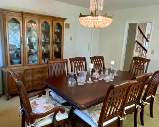 Dining Set w/ 8 chairs and leaf extension, China Cabinet & Buffet (not shown)