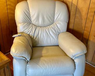Classic Lazy Boy Chair.... plugs in and still works!