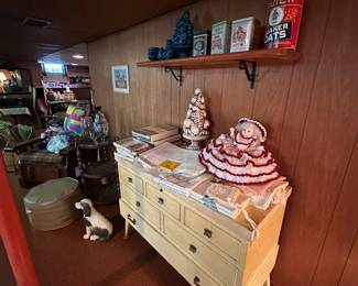 Lane Cedar chest...and fun tins
