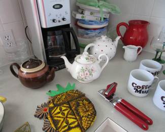 More kitchen