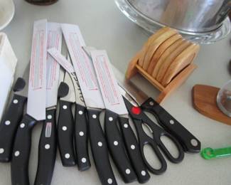 Kitchen knives