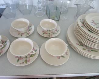 More kitchen - Franciscan Chelan china set