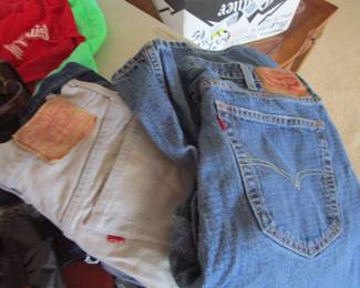 Levis
