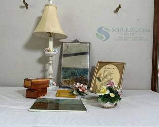 Floral Decorative Items