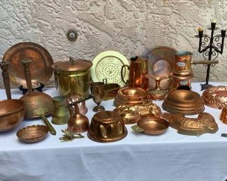 Vintage Copper and Brass Kitchenware Collection, Approx. 20 Pieces