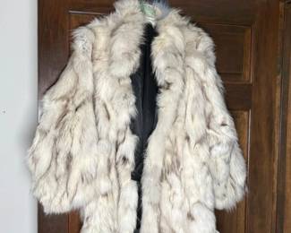 Elegant White/Cream Real Fur Coat
