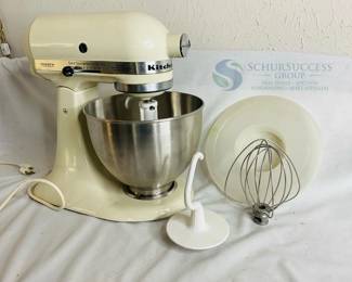 KitchenAid Stand Mixer K45SS, 4.5 Qt Bowl, 10 Speeds, Metal