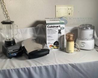 Cuisinart Hand Blender CSB-77, Sunbeam Chopper Plus, Oster Blender, George Foreman Grill