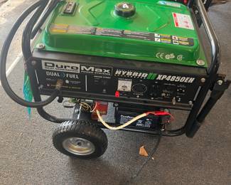 DuroMax Hybrid XP4850  Dual Fuel Generator