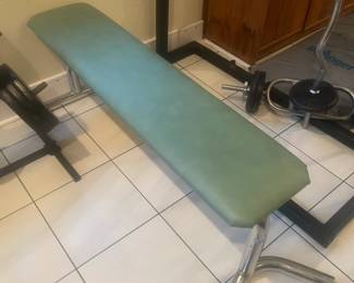 Weight bench