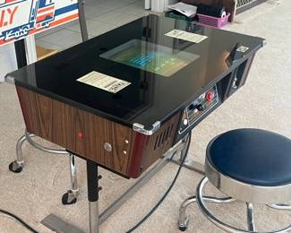 Space Invaders Cocktail Table Arcade Game