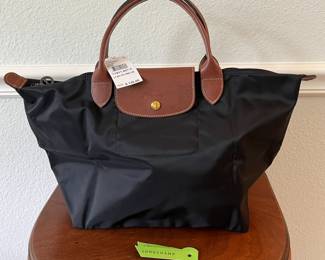 Longchamp Le Pliage Original Medium Tote, New With Tag, Color: Black, Closure: Snap button and zipper. Never used!