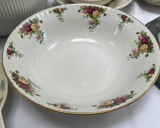 Royal Albert Old Country Roses Bowl