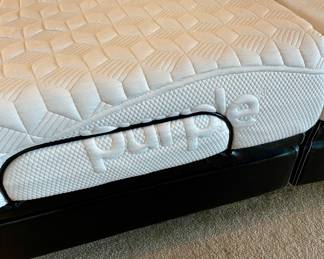 Rejuven8 Adjustable Bed with Purple Mattress
Wireless base by Denver Mattress (Model AB-APRJ82TX) featuring Zero Gravity, massage with adjustable intensity, programmable memory settings, and under-bed lighting. Includes working wireless remote.
Topped with a premium Purple® mattress