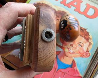 Mountain Melodies Electric Kalimba - Handcrafted in Georgia, USA, 8-note thumb piano (diatonic scale), Solid wood body with Built-in ¼" jack – works great through an amp