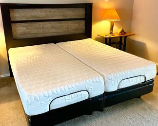 Rejuven8 Adjustable Bed with Purple Mattress
Wireless base by Denver Mattress (Model AB-APRJ82TX) featuring Zero Gravity, massage with adjustable intensity, programmable memory settings, and under-bed lighting. Includes working wireless remote.
Topped with a premium Purple® mattress