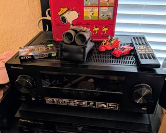 Pioneer VSX-523 AV Receiver - works great / Pioneer PDR-555RW CD Recorder - powers up but is giving an error message, priced accordingly