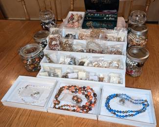 Costume jewelry (branded and unbranded, jewelry jars)
