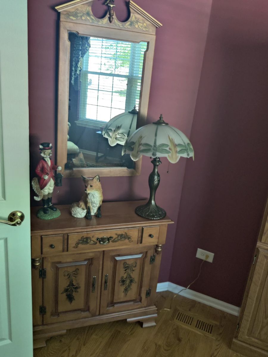vintage side table and reverse painted lamp