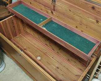 Lane cedar chest