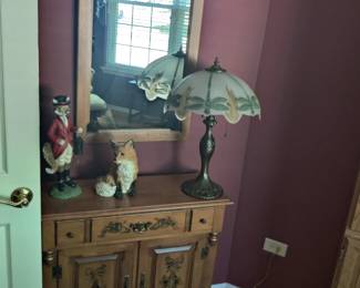 vintage side table and reverse painted lamp