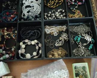vintage jewelry