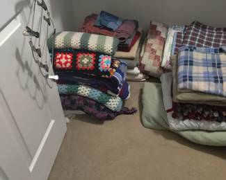 blankets, sheet sets