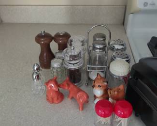salt and pepper shakers