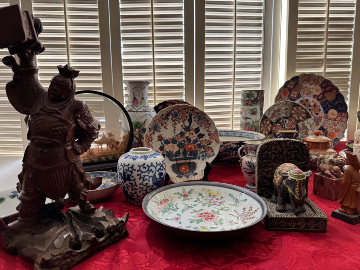 Assorted antique Asian ceramics and decorative pieces