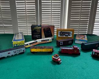 Electric train pieces