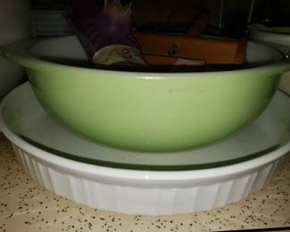 Pyrex Bowl