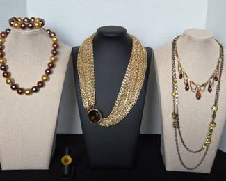 Vintage Big Pearl And Faux Jewelry