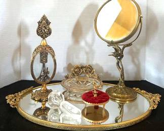 Vintage Retro Matson Stylebuilt Era Vanity Items
