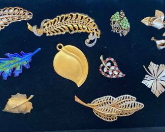 Vintage Leaf Pins Some Signed Trifari, Art