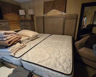 Adjustable king bed