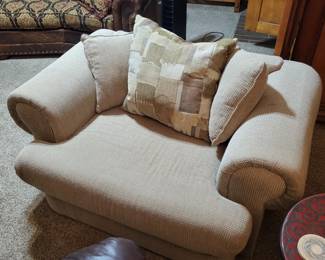 Nice big easy chair
(available for pre sale)