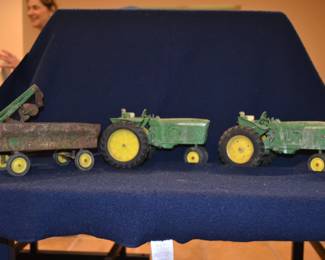 Die-cast farming equipment - Johne Deere