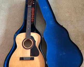 Gibson Stella Harmony Guitar and case