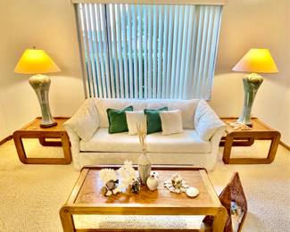 1980s Upholstered Sleeper Sofa in Off-White
Waterfall Oak Coffee & Side tables
Large Studio Ceramic lamps by Haar Blattman