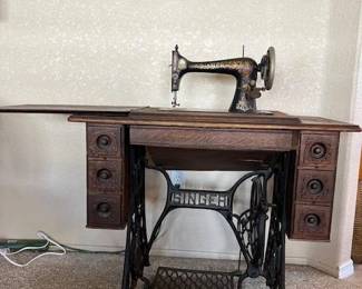 Antique Singer Treadle Sewing Machine
