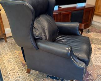 Asking Price: $1000 (each, 2 available)
Item: Bradington Young Leather Ladies Recliner, (Gentlemens Also Available)