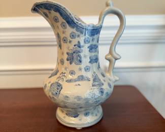 Asking Price: $24
Approx Measurements: 11"h x 9"w
Item: Blue/White Pitcher