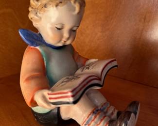 Asking Price: $20 Set
Approx Measurements: 5" x 5" x 4" (each piece)
Item: Set (Boy & Girl) Hummel Like Figures, Made in Japan